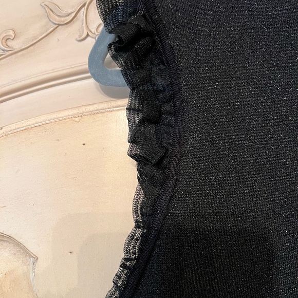 Black Cropped Alice + Olivia knit top - Picture 5 of 6